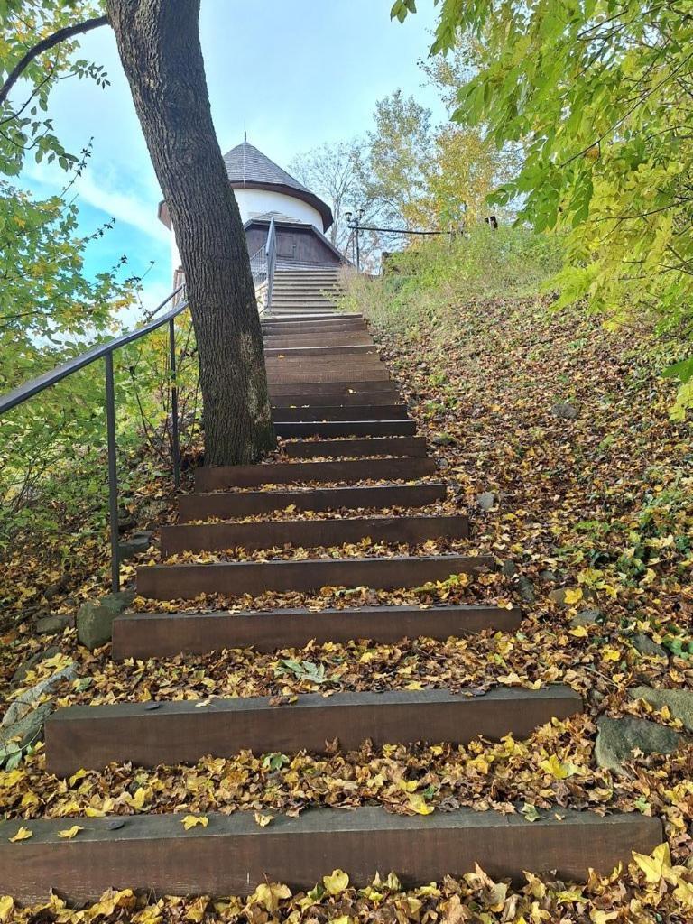 Burg Nad Banskou Stiavnicou Guest House Stiavnicke Bane Bagian luar foto