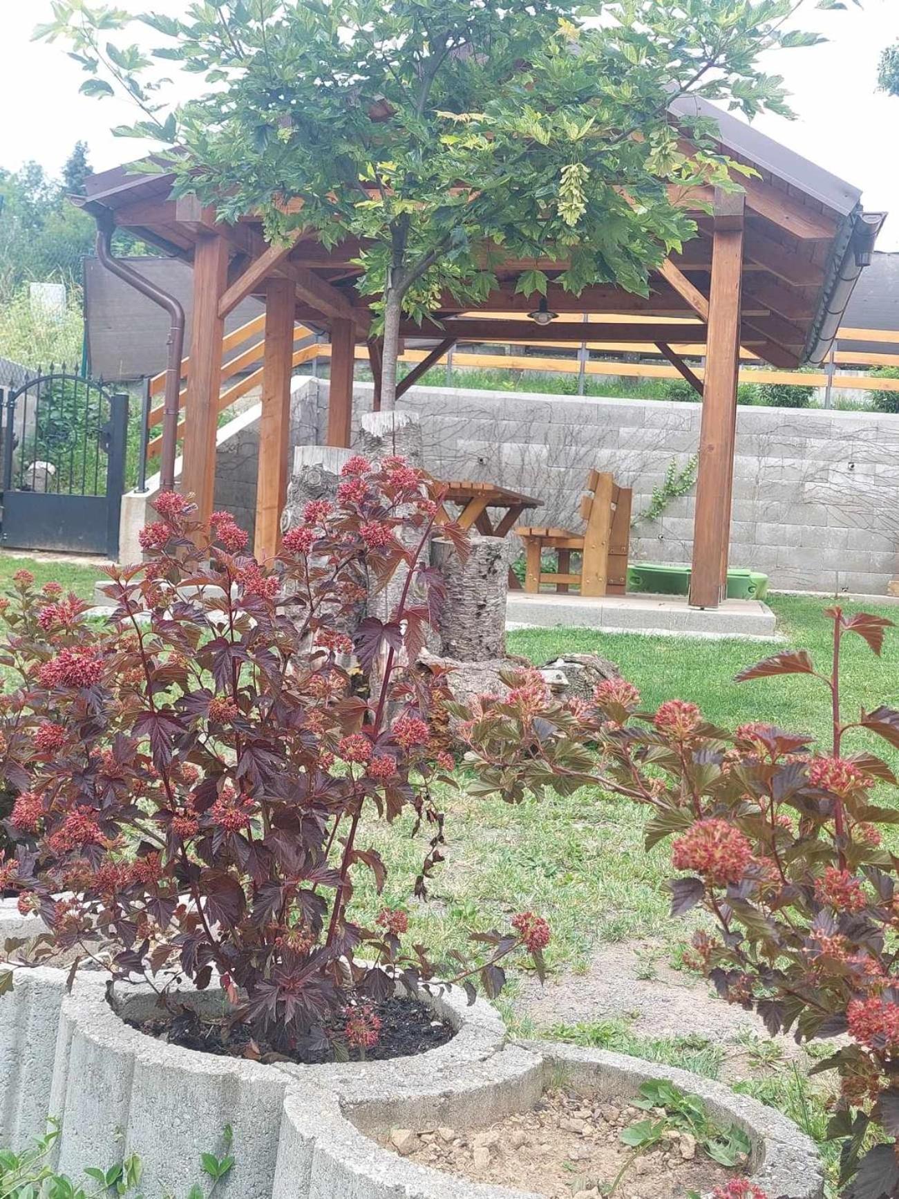 Burg Nad Banskou Stiavnicou Guest House Stiavnicke Bane Bagian luar foto