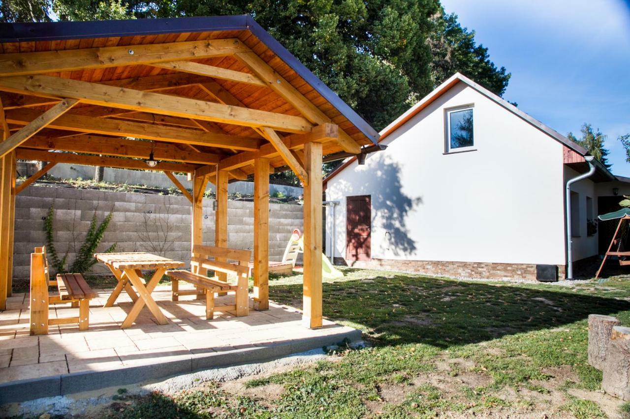 Burg Nad Banskou Stiavnicou Guest House Stiavnicke Bane Bagian luar foto